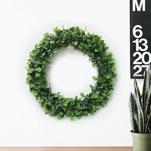 LIVING LUXURY 18 in. Frosted Green Artificial Spring Leaf Foliage Greenery Wreath