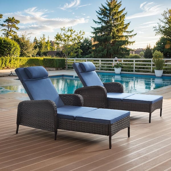 Pocassy Brown Wicker Outdoor Folding Chaise Lounge Chair Fully Flat for Patio with CushionGuard Blue Seat Back Cushion