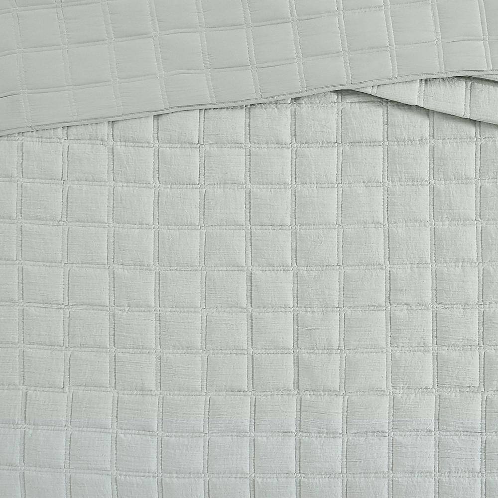 Gray Full Microfiber Quilt Set with Textured Pattern
