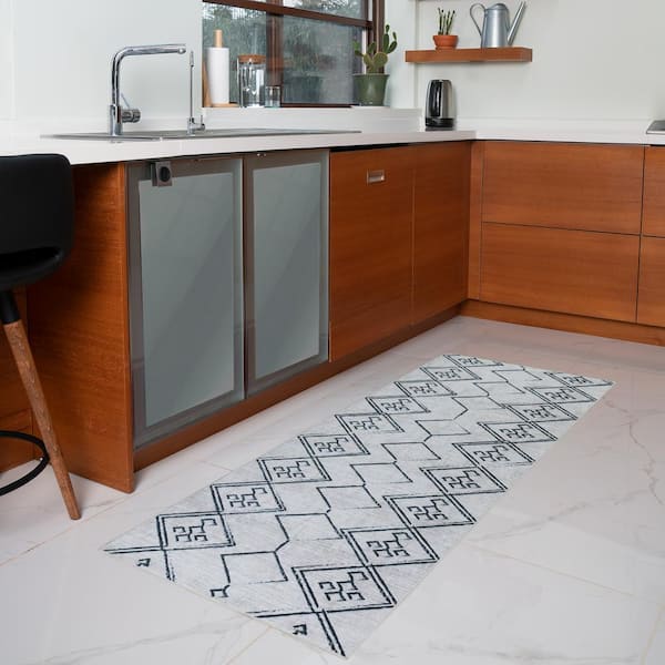 Aspen Creme Black 2 ft. 8 in.. X 8 ft. Machine Washable Tribal Moroccan Bohemian Polyester Non-Slip Backing Area Rug