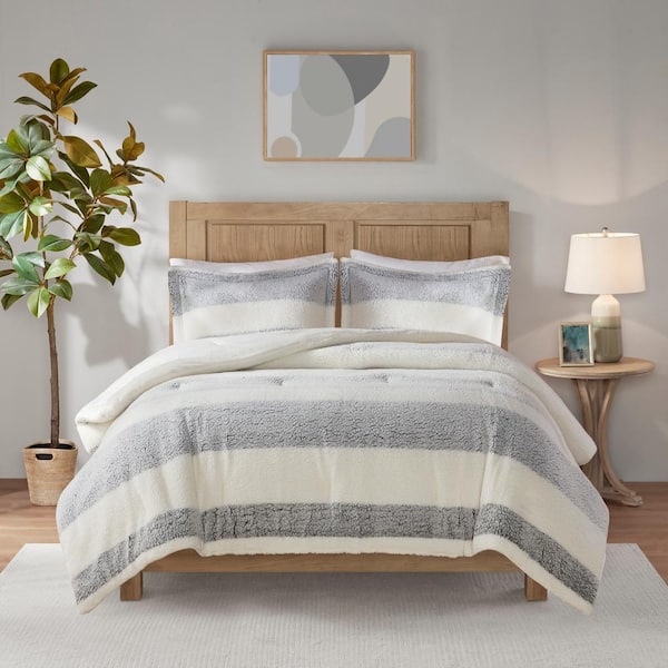 Madison Park Asher (2-Piece) Gray/Ivory Polyester Twin Sherpa Comforter Set