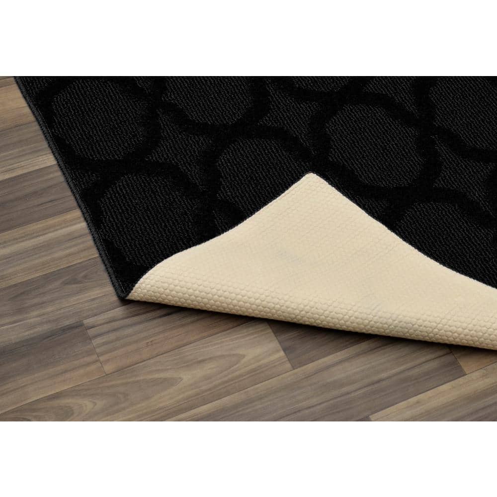 Black Trellis Tufted Reversible Synthetic Area Rug, 3' x 5'