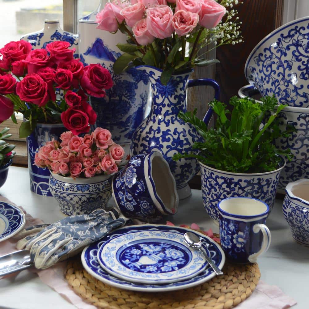 Sophisticated Blue Garden 16-Piece White Ceramic Dinnerware Set