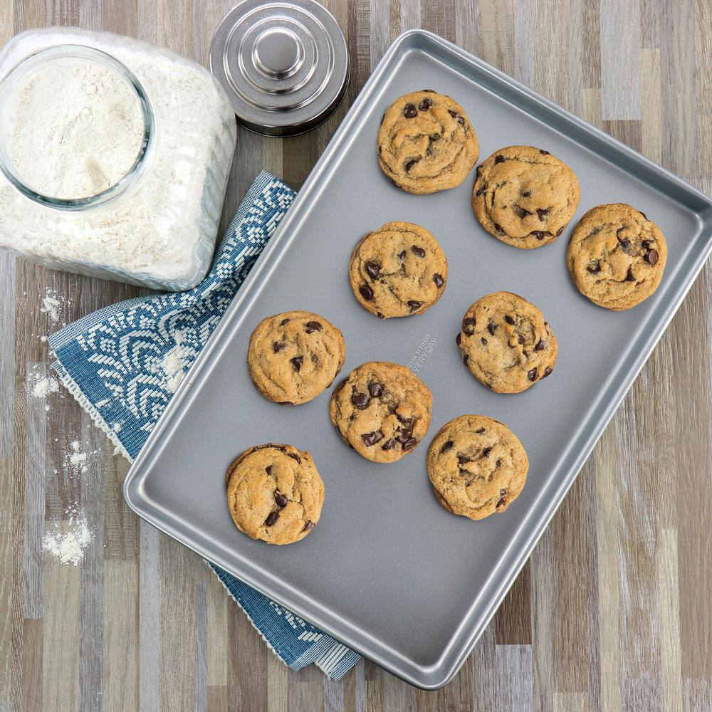 Silver 15 x 10 Inch Nonstick Carbon Steel Cookie Sheet
