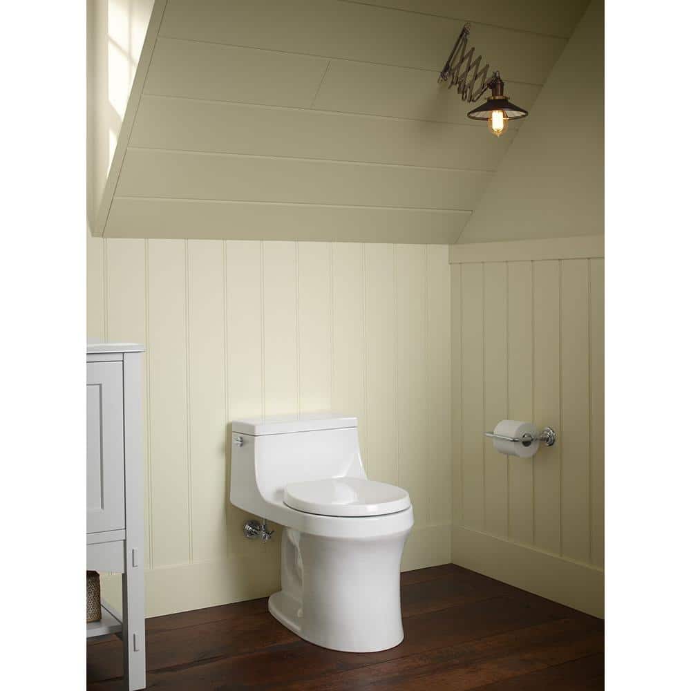 White Round One-Piece Water Efficient Toilet with Seat