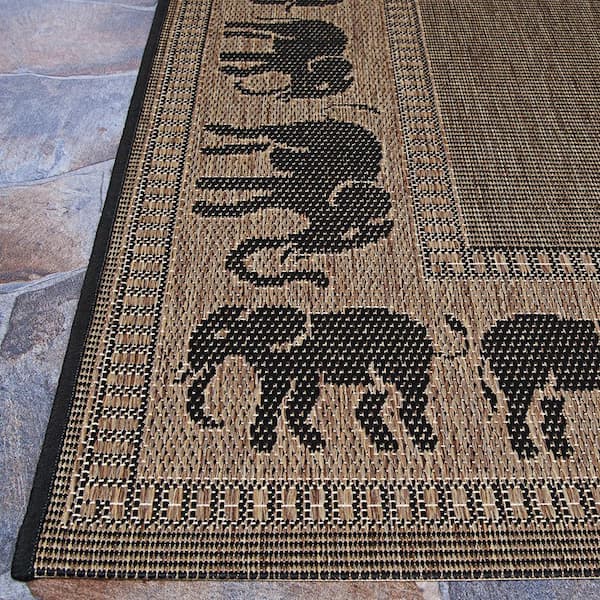 Couristan Recife Elephant Indoor/Outdoor Area Rug Cocoa-Black 3'9 x 5'5 