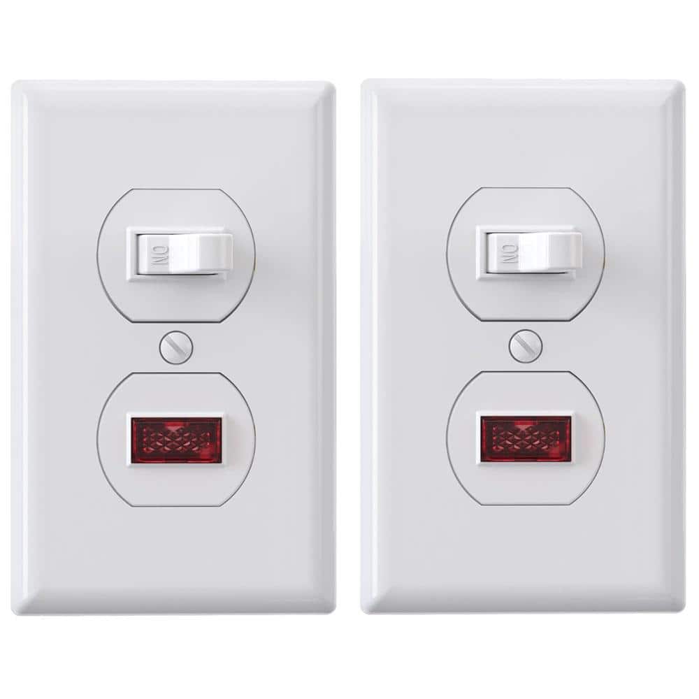 ELEGRP 15 Amp Combination Single Pole Toggle Switch with Pilot