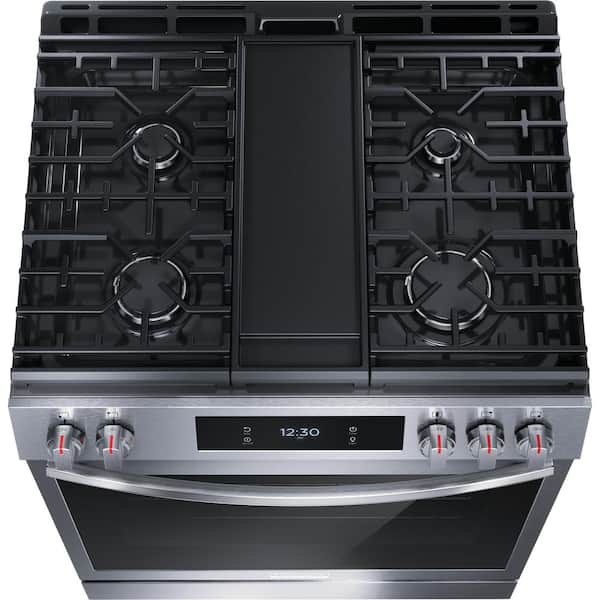 https://images.thdstatic.com/productImages/3665b30f-b532-4480-bd34-1edd58dde89c/svn/smudge-proof-stainless-steel-frigidaire-gallery-single-oven-gas-ranges-gcfg3060bf-66_600.jpg