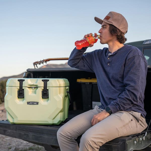 Lifetime 28 qt. Glacier Cooler 91416 - The Home Depot