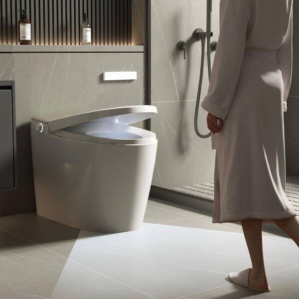 UKISHIRO Smart Bidet Toilet with Auto-Open Lid, Heated Seat, and Deodorizing - CLB23A18