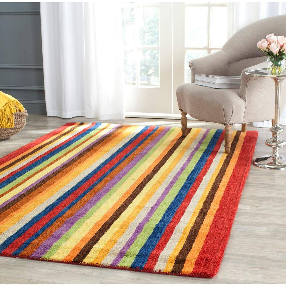 Hand-Knotted Artisan Red Wool 5' x 8' Rectangular Rug