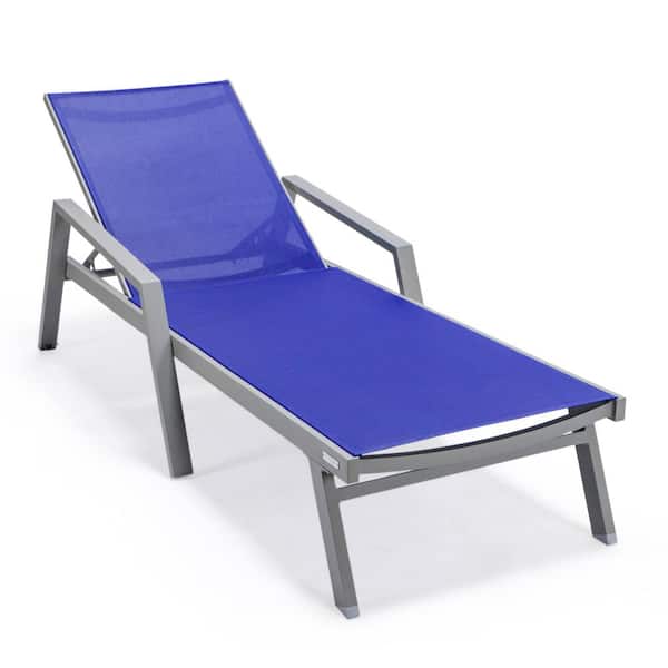 Leisuremod Marlin Modern Grey Aluminum Outdoor Chaise Lounge Chair With Arms and Fire Pit Table (Navy Blue)