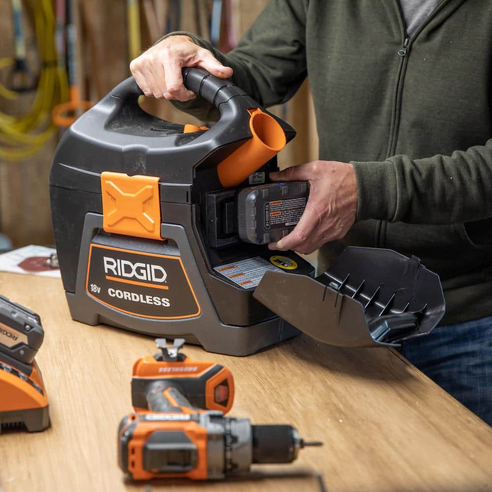Ridgid 18V Cordless 3-Gallon Wet/Dry Handheld Vacuum Cleaner