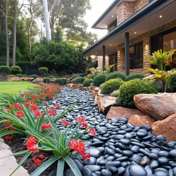 Huluwat Black 1-3 in. Polished Decorative Garden Stone for
