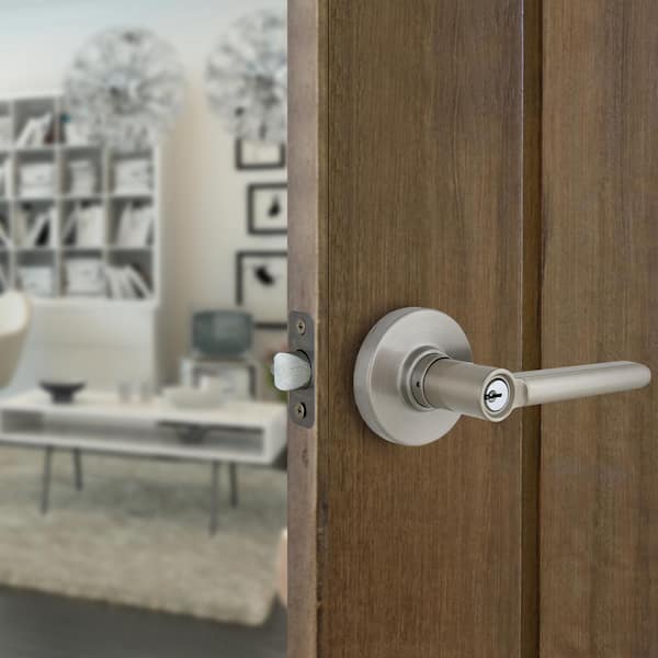 Tonebridge Satin Nickel Keyed Entry Door Lever with Round Rose