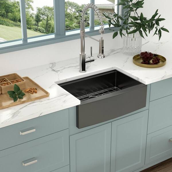 https://images.thdstatic.com/productImages/36b556ca-442a-4419-a2db-957786ee01f0/svn/gunmetal-black-farmhouse-kitchen-sinks-nn-30abr-c3_600.jpg