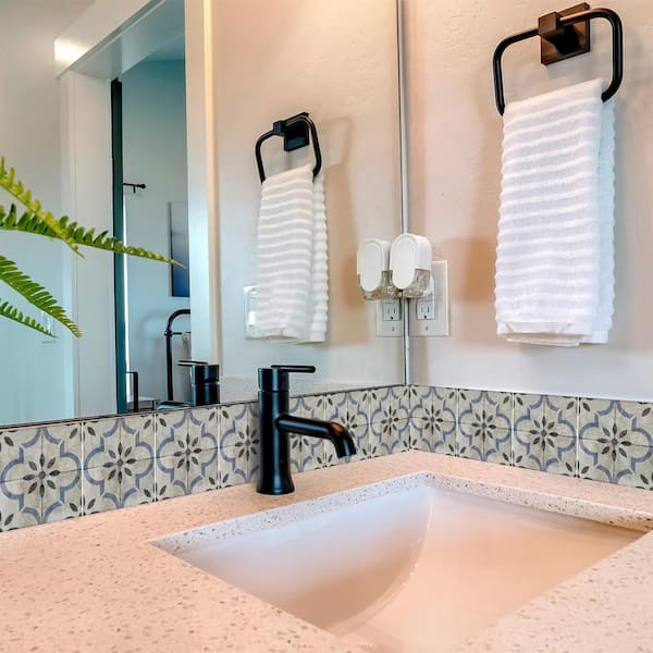 Black, Blue, and Gray R61 5 in. x 5 in. Vinyl Peel and Stick Tile (24 Tiles, 4.17 sq. ft./Pack)