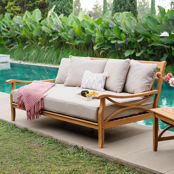Outdoor Daybeds