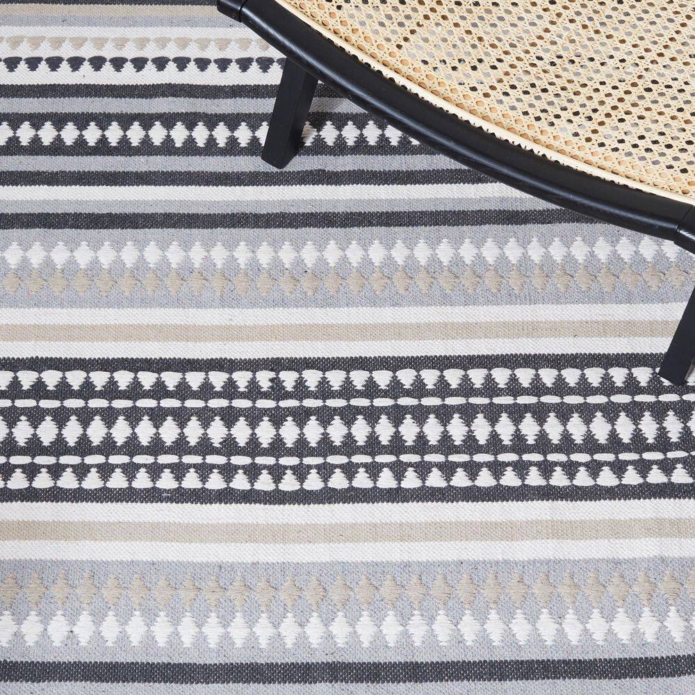 Coastal Gray Geometric Handwoven Cotton Area Rug 8' x 10'