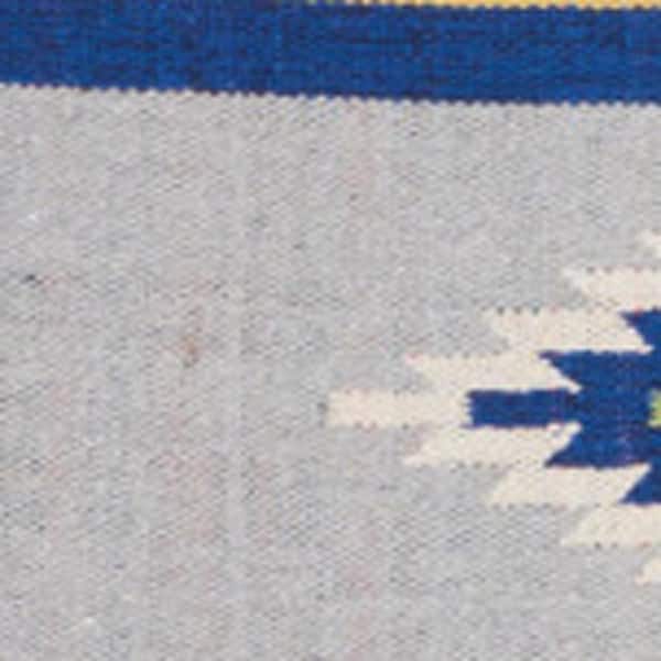 4 ft. x 6 ft. Ivory Southwestern Handmade With Fringe Area Rug