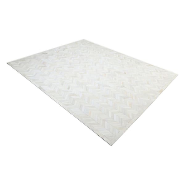 Meir Ivory 2 ft. 6 in. x 8 ft. Chevron Indoor Area Rug