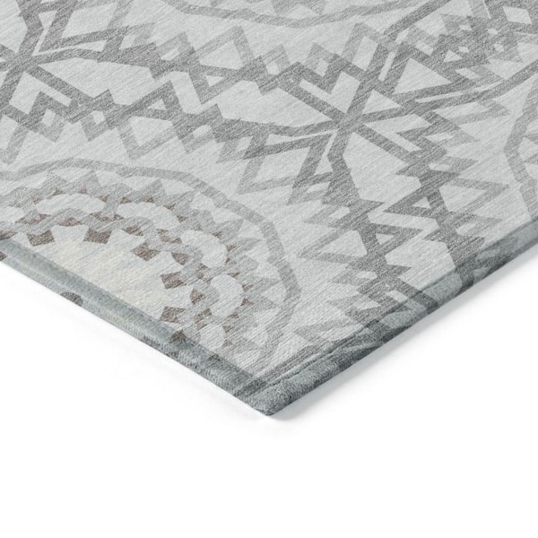 Silver, Ivory, Gray 5 ft. x 8 ft. Woven Floral, Medallion Polyester Rectangle Indoor/Outdoor Area Rug