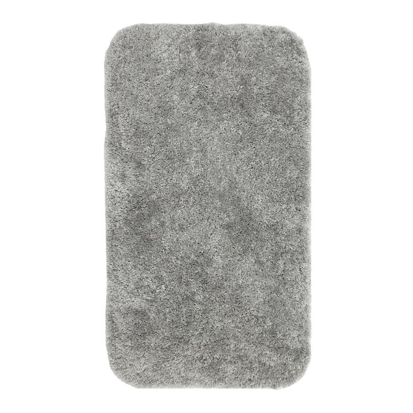 Mohawk Home Bridgetown Plush 23 in. x 39 in. Silver Solid Polyester Rectangle Machine Washable Bath Mat
