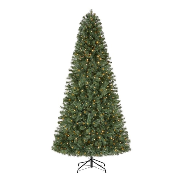 7.5 ft. Festive Pine LED Pre-Lit Artificial Christmas Tree T10