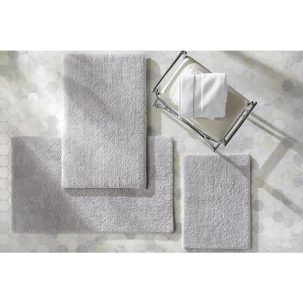 Home Decorators Collection Eloquence White 20 in. x 34 in. Nylon Machine  Washable Bath Mat 288753 - The Home Depot