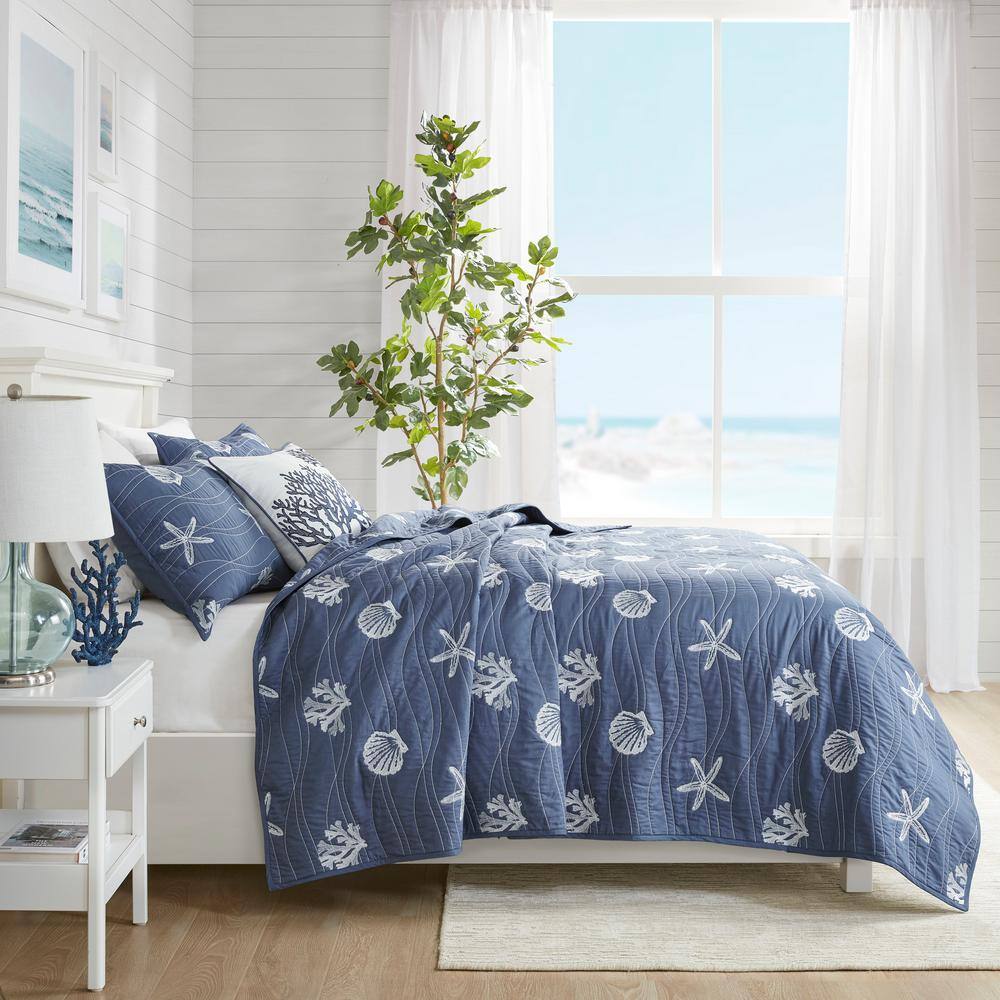 Navy Cotton Coastal Reversible Full Quilt Set