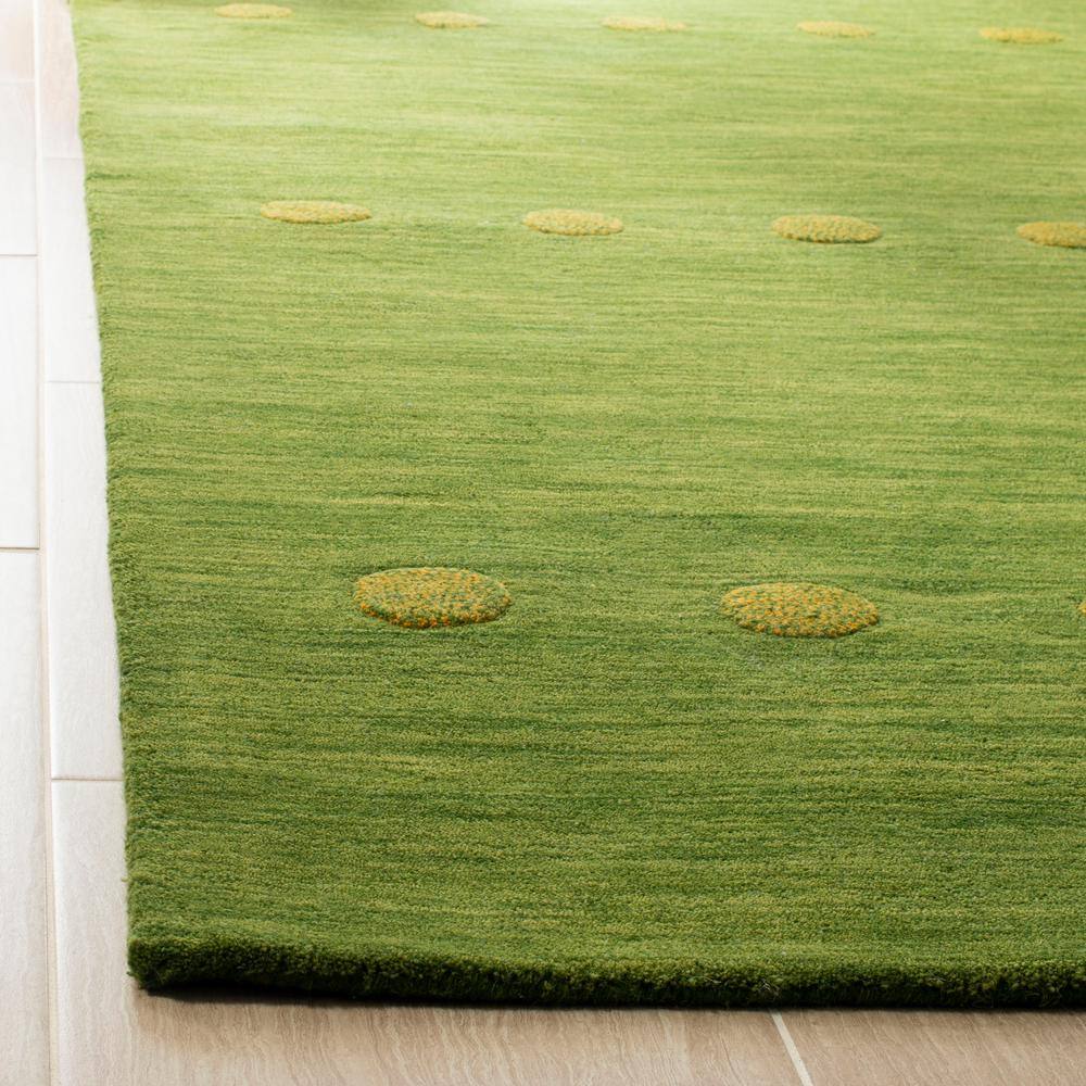 Transitional Hand-Knotted Wool Rectangular Rug in Green, 5' x 8'