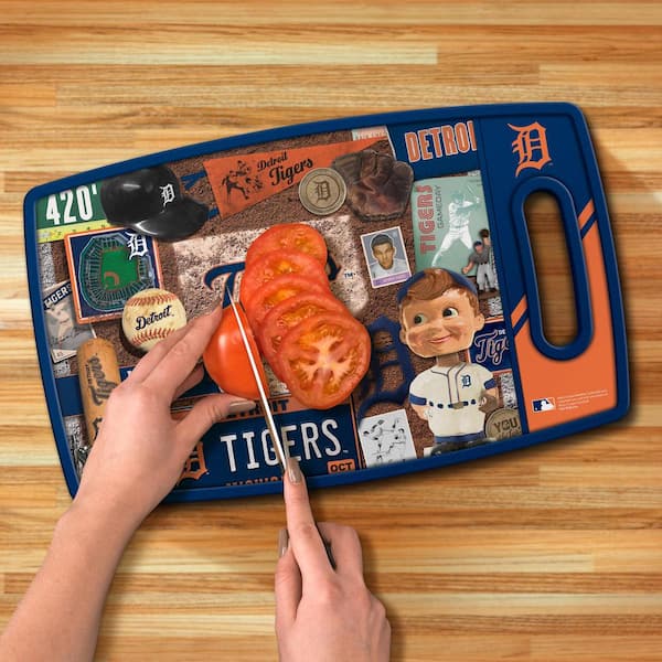 YouTheFan MLB Atlanta Braves Retro Series Polypropyene Cutting Board  0959625 - The Home Depot