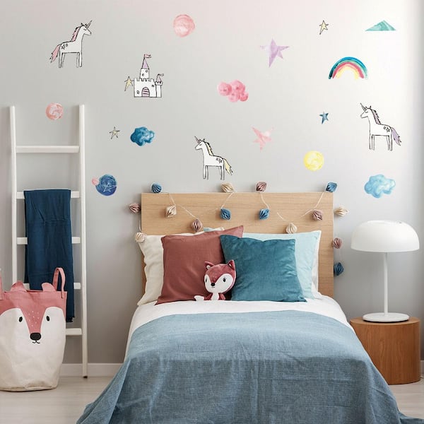Rainbow & Unicorn Peel and Stick Wall Decals (Set of 18)