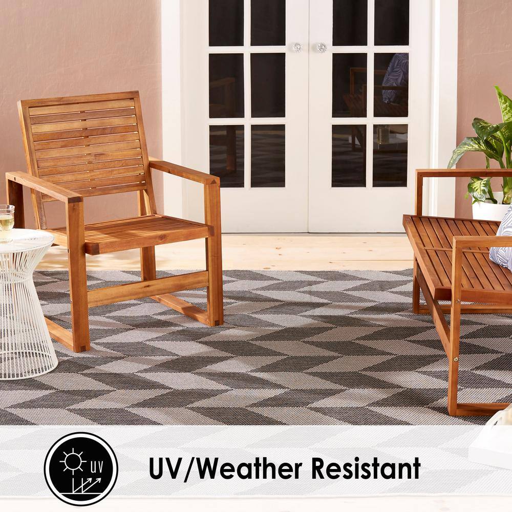 Modern Chic Geometric Black and Grey Synthetic Indoor/Outdoor Rug