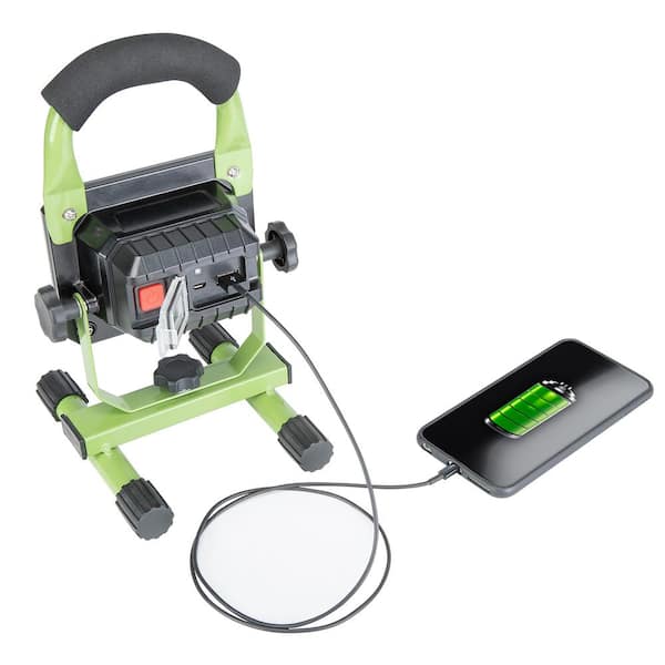 PowerSmith 800 Lumen Weatherproof Rechargeable Lithium-Ion LED