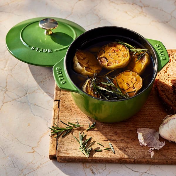 staub 1.5-qt Enameled Cast Iron Dutch Oven Petite French Oven