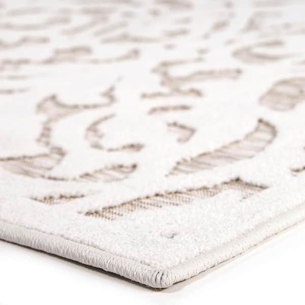 Lady Bird Off-White 4 ft. x 6 ft. Indoor/Outdoor Area Rug