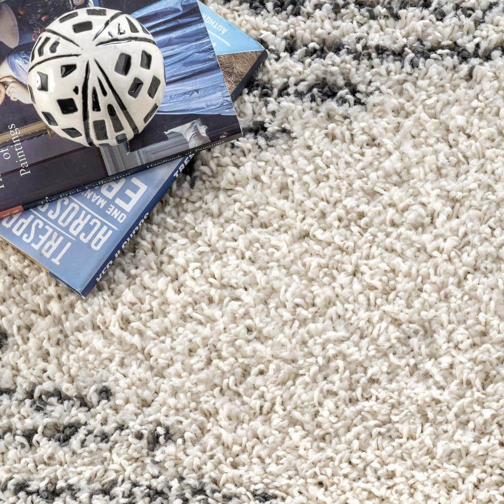 Scarlette Off-White and Charcoal Diamond Shag Runner Rug