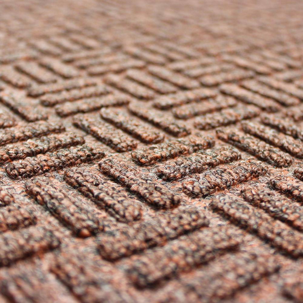 EcoGuard 48'' x 32'' Brown Heavy Duty Outdoor Rubber Mat