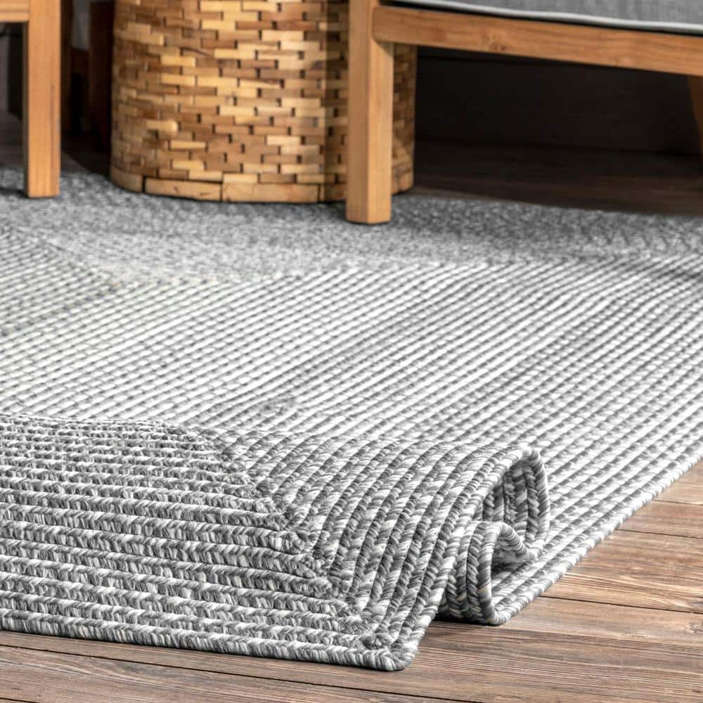 Light Gray Braided Square Synthetic 3' x 5' Indoor/Outdoor Rug