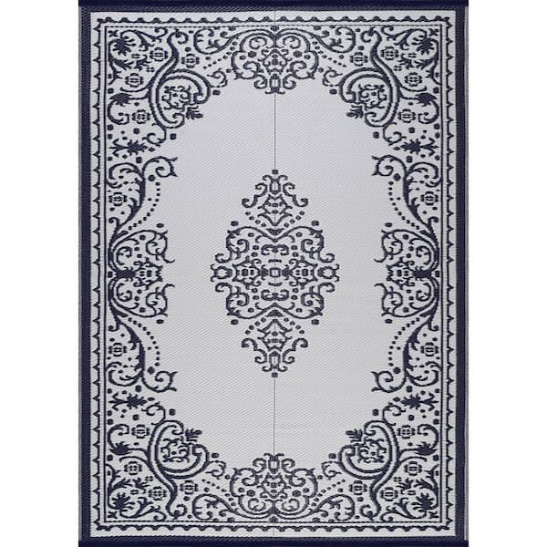 4 X 6 Blue White Lightweight Medallion Reversible Plastic Indoor Outdoor Area Rug