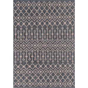 Charcoal/Gray Tribal Trellis Outdoor 7 ft. x 10 ft. Area Rug