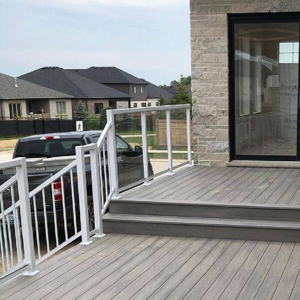 Vista Railing Systems Inc 2.5 in. x 2.5 in. x 2 in. White Aluminum