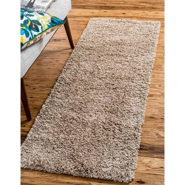 Solid Shag Collection Area Rug (2 ft. 7 in. x 19 ft. 8 in. Runner Taupe)
