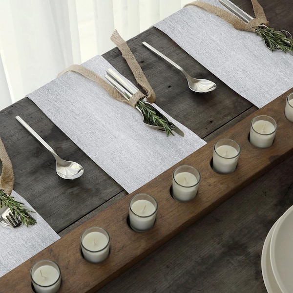 La Classica 21 in. W x 21 in. L in White/Silver Solid Color Napkins (Set of 4)