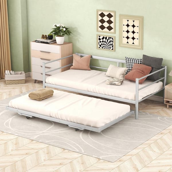 Qualler Ione Silver Twin Size Daybed with Adjustable Trundle