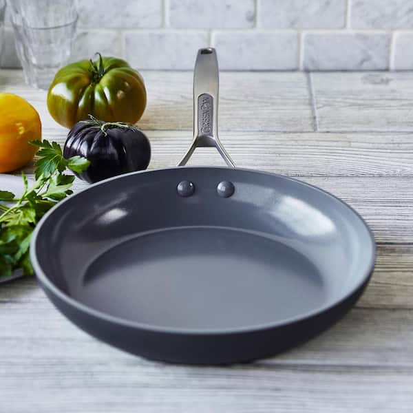 GreenPan Valencia Pro 12 in. Aluminum Ceramic Non Stick Hard-Anodized Frying  Pan CC002679-001 - The Home Depot