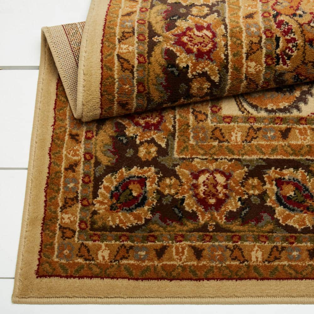 Ivory and Beige Ornate Damask Area Rug, 5'2" x 7'2"