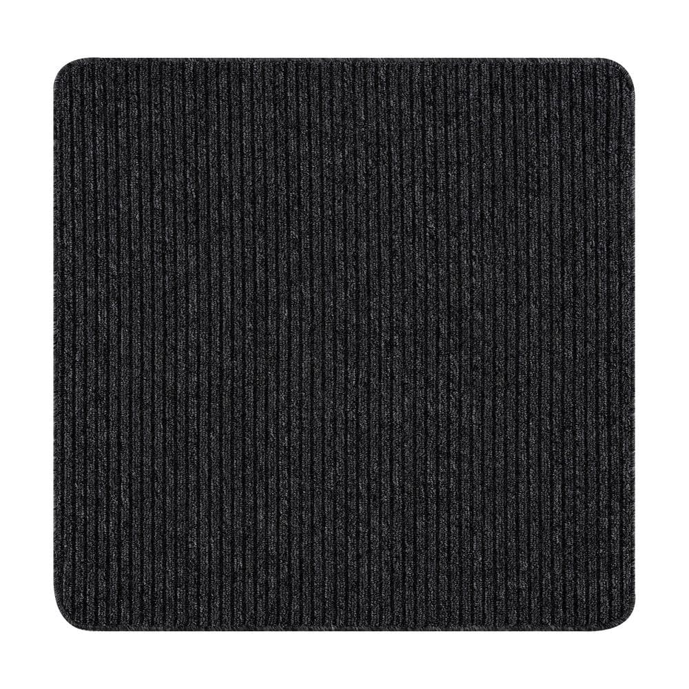 Black and Gray 3-Dimensional Triangle Print Doormat 17 x 29 - Bed Bath &  Beyond - 16543935