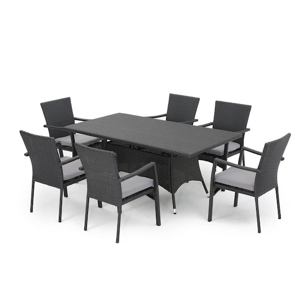 polyethylene outdoor dining set